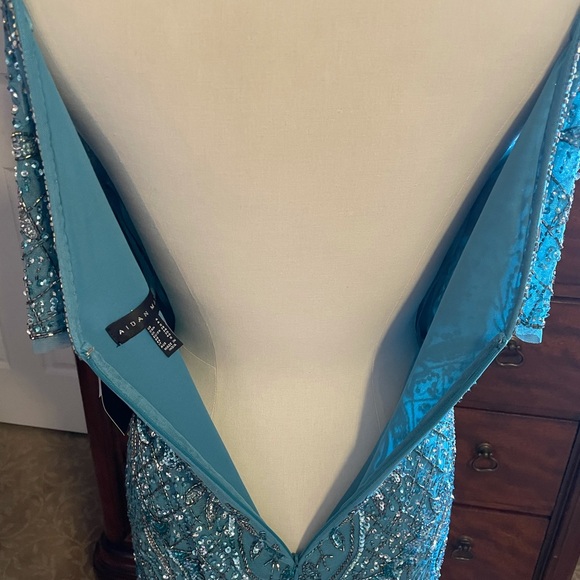 Aidan Mattox Cold Shoulder Beaded Dress 4 - Picture 7 of 10